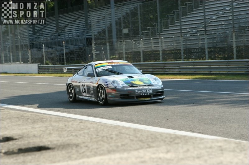 Porsche_07.jpg