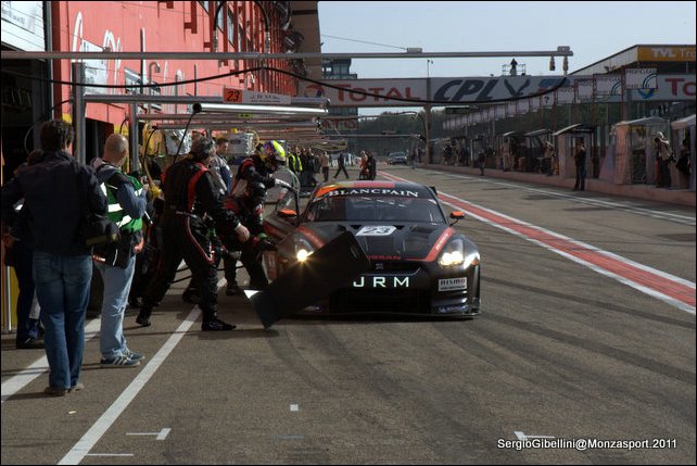 110410_fiagt_zolder_grid_and_warmup_ 036.jpg