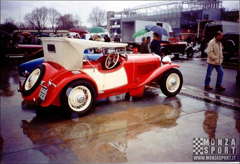 2002_monza_raduno_autostoriche_ 006.jpg