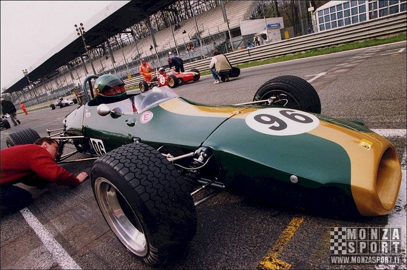 2004_monza_4_aprile_challenge_madunina_ 008.jpg