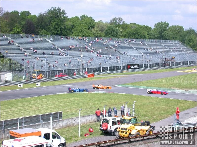 2004_monza_formula_palmer_audi_ 011.JPG