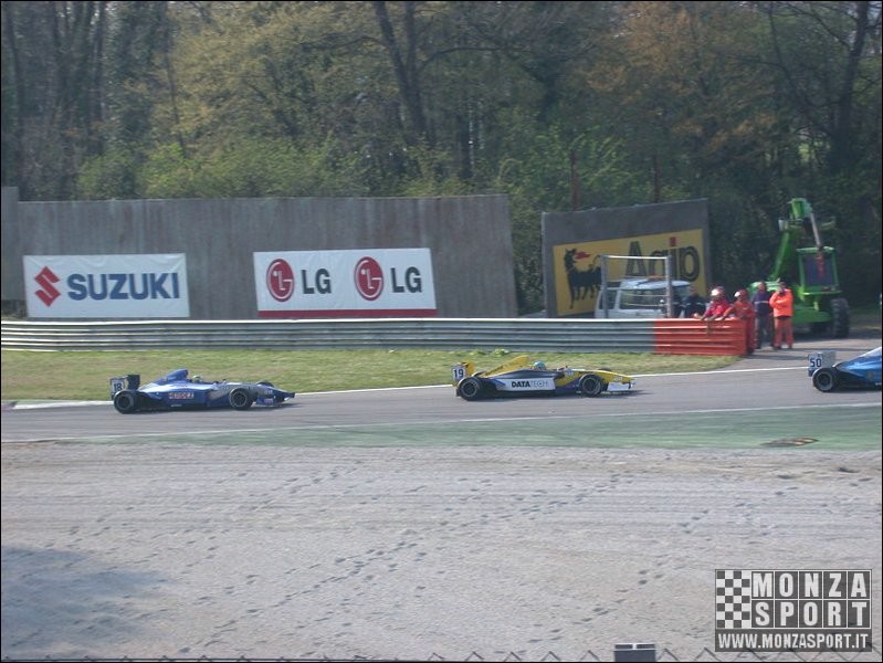 2004_monza_formula_renault_v6_ 002.jpg