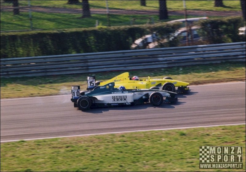 2004_monza_formula_renault_v6_ 004.jpg