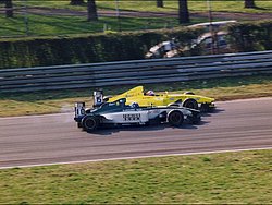 2004_monza_formula_renault_v6_ 004.jpg