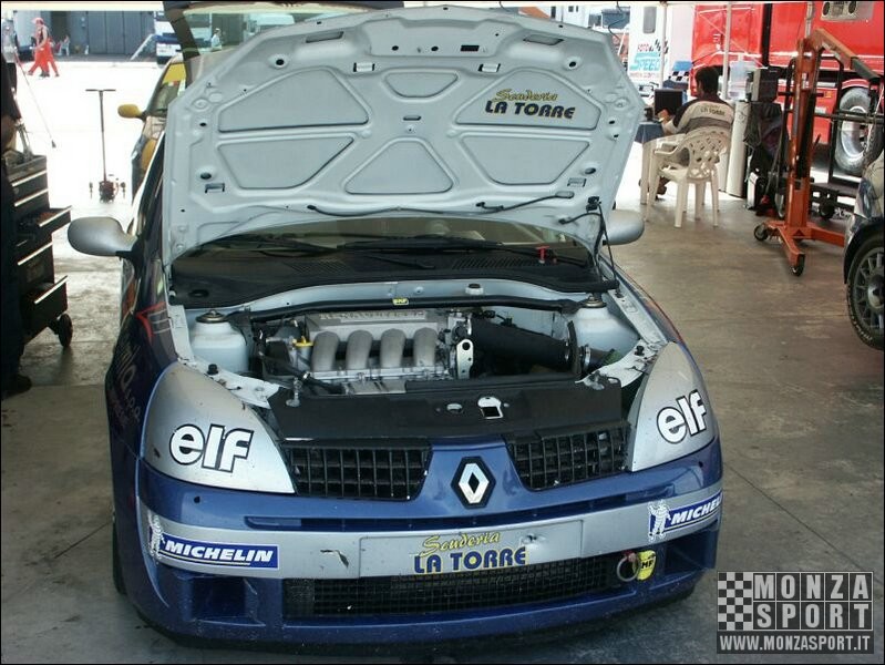 2004_monza_renault_clio_cup_ 004.jpg