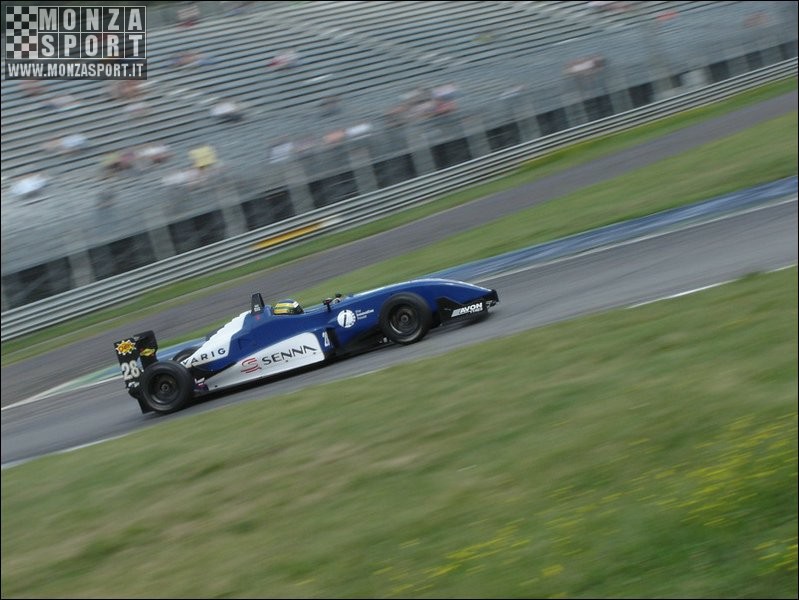 2005_campionato_inglese_formula_3_ 001.JPG