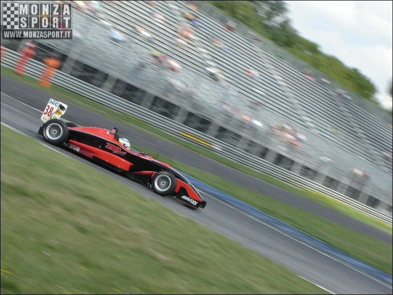 2005_campionato_inglese_formula_3_ 002.JPG