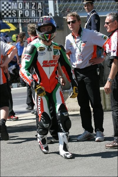 2005_monza_superbike_ 055.JPG