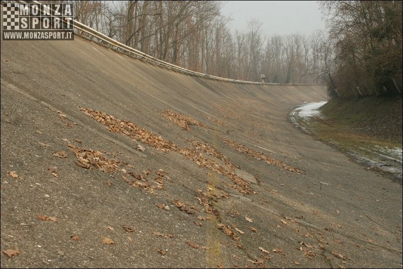 2006_monza_banking_23.JPG