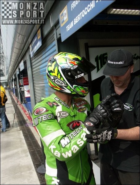 2006_monza_mondiale_superbike_ 031.jpg