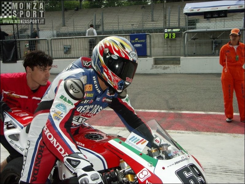 2006_monza_mondiale_superbike_ 034.jpg