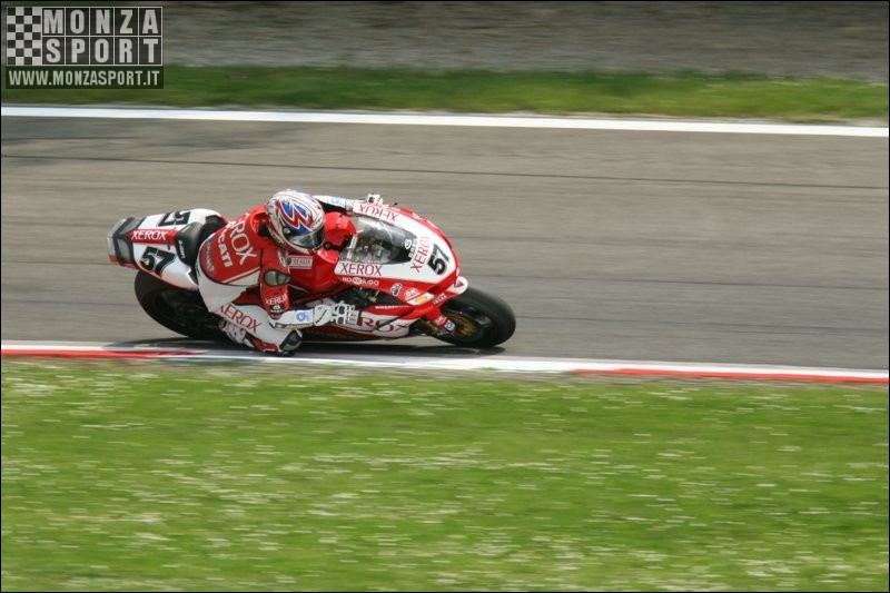 2006_monza_mondiale_superbike_ 077.jpg
