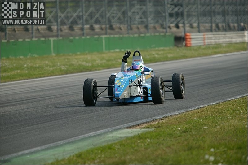 070422pb_monza_fjunior_021.jpg