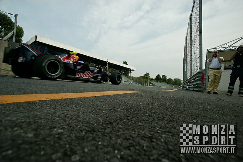 0708282931pb_monza_f1test_01.jpg