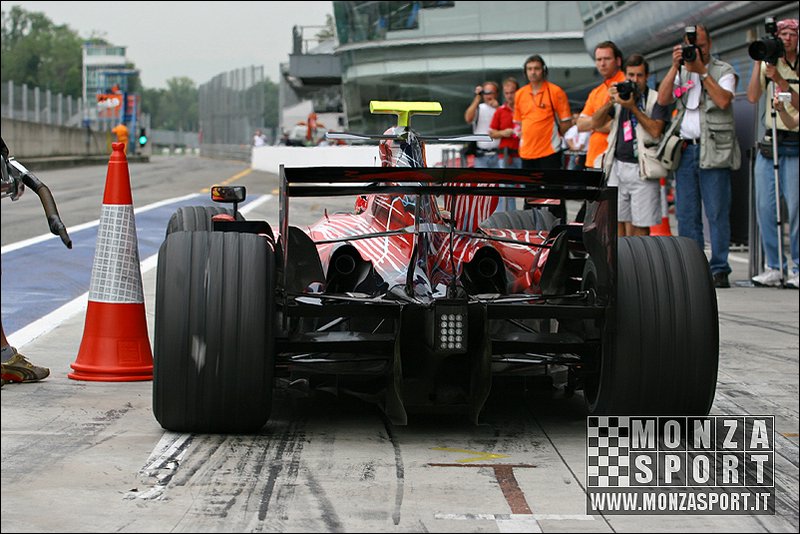 0708282931pb_monza_f1test_14.jpg