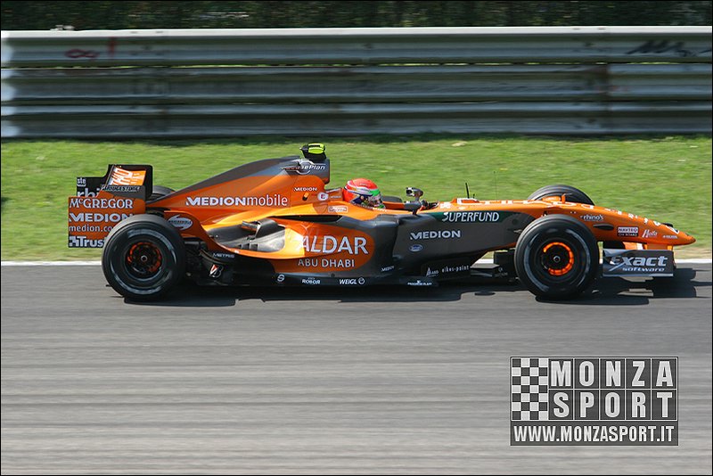 070909pb_monza_f1gp_12.jpg