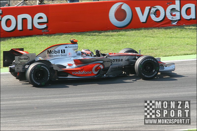 070909pb_monza_f1gp_14.jpg