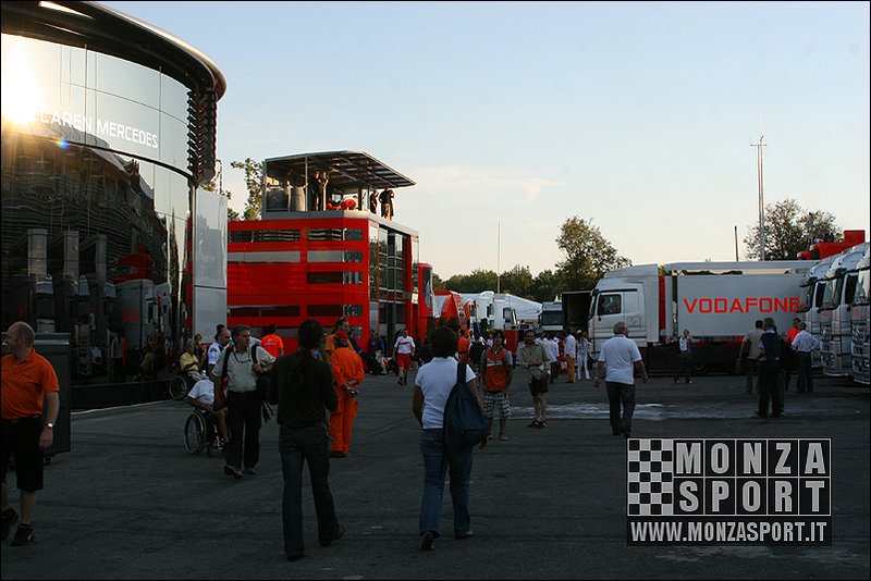 070909pb_monza_f1gp_20.jpg