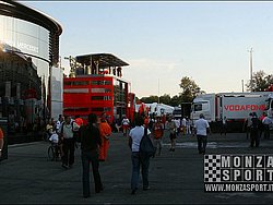 070909pb_monza_f1gp_20.jpg