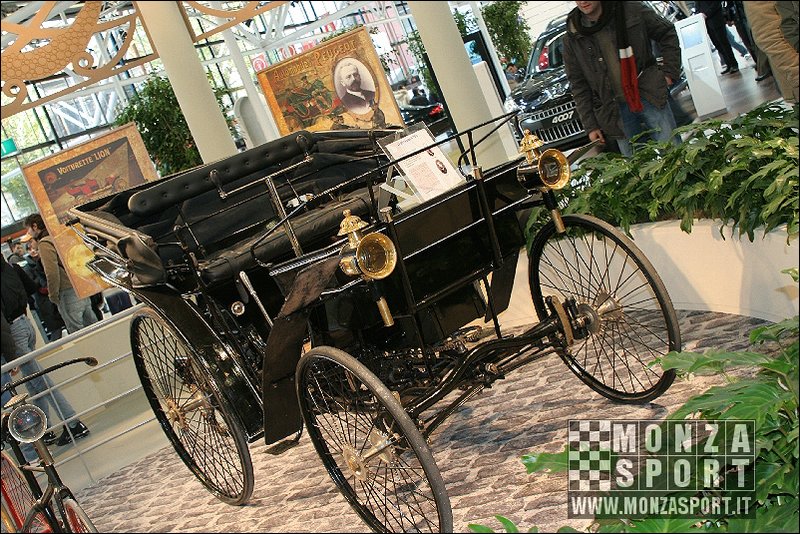 071215pb_bo_motorshow_044.jpg