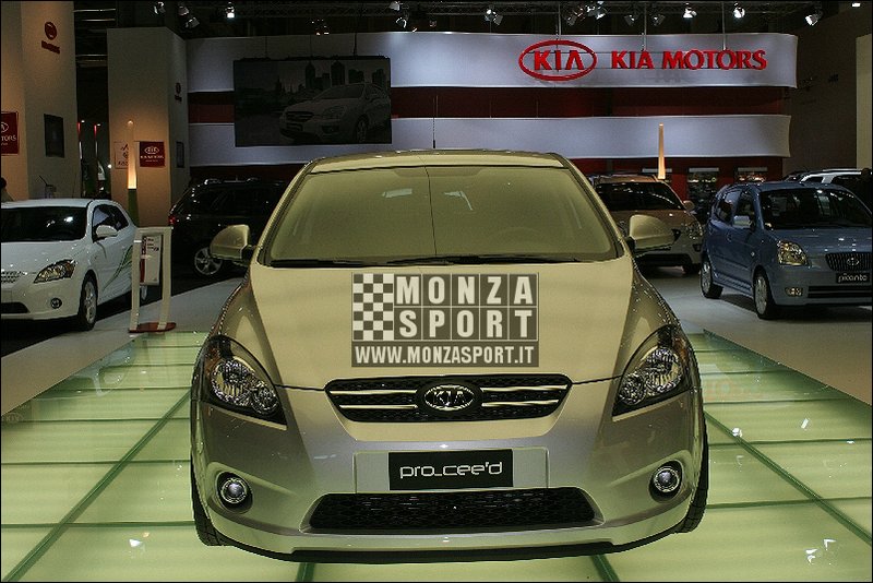 071215pb_bo_motorshow_053.jpg