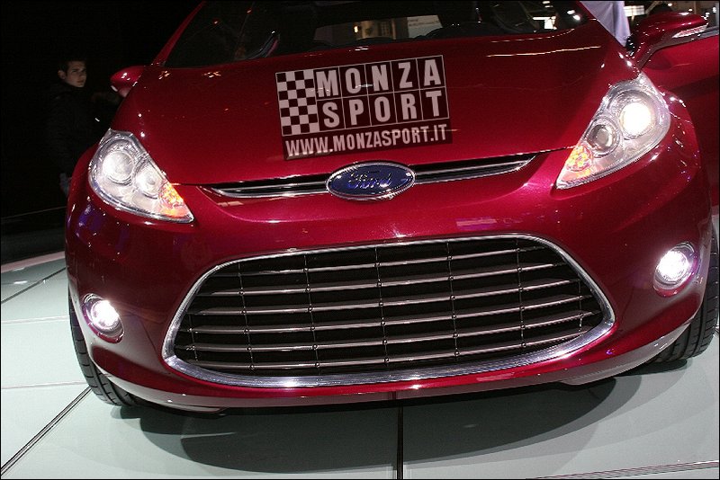 071215pb_bo_motorshow_082.jpg