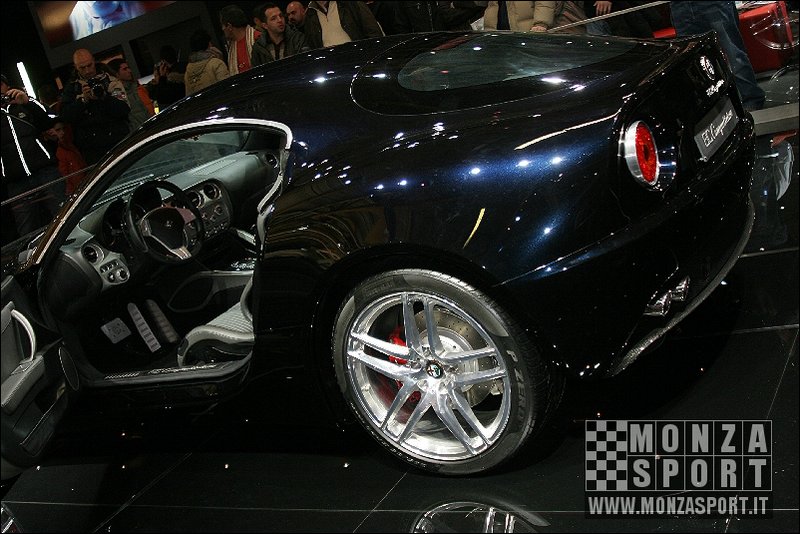 071215pb_bo_motorshow_101.jpg