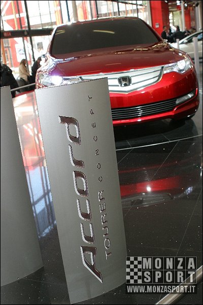 071215pb_bo_motorshow_129.jpg