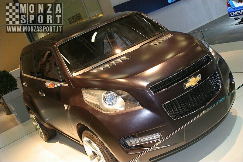 071215pb_bo_motorshow_153.jpg