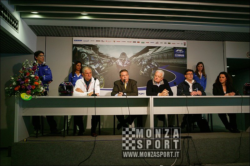 080412pb_monza_civpres_002.jpg