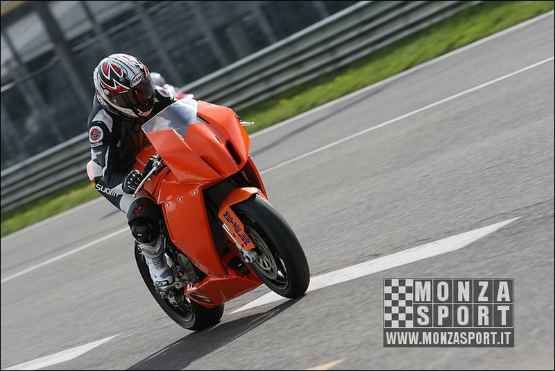 080412pb_monza_civpres_011.jpg