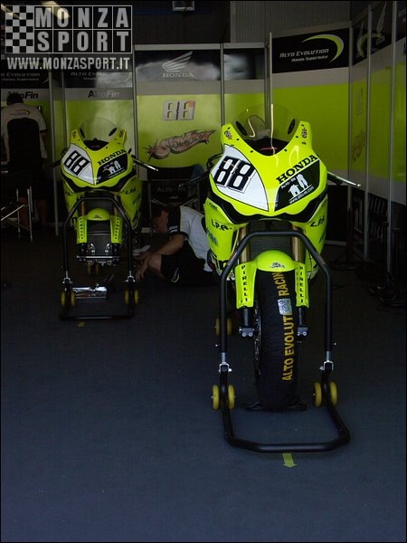 080511ac_monza_sbk_026.JPG