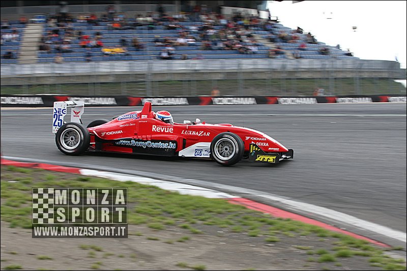 080817pb_nurburg_lms_145.jpg