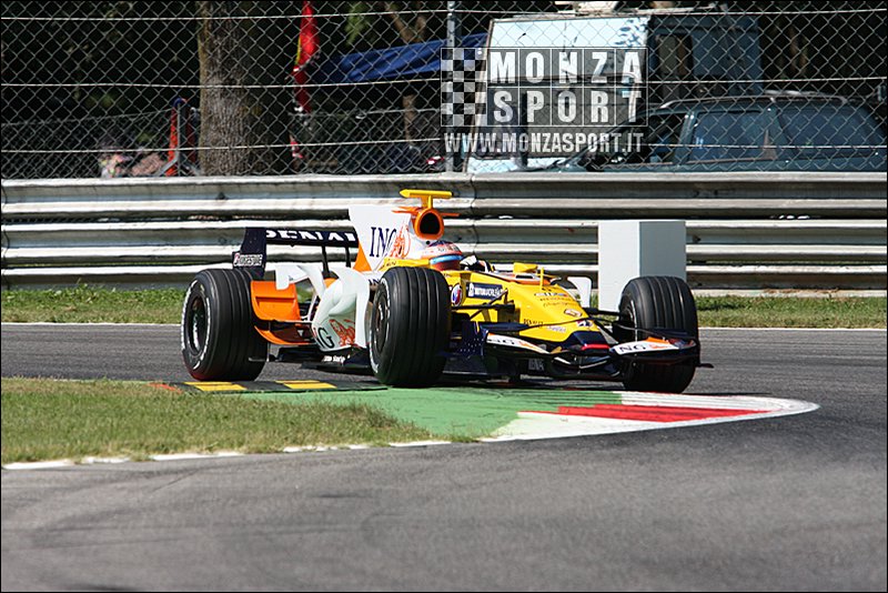 080827pb_monza_f1test_021.jpg