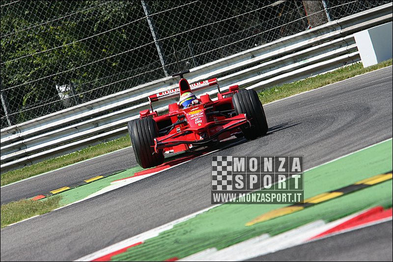 080827pb_monza_f1test_024.jpg