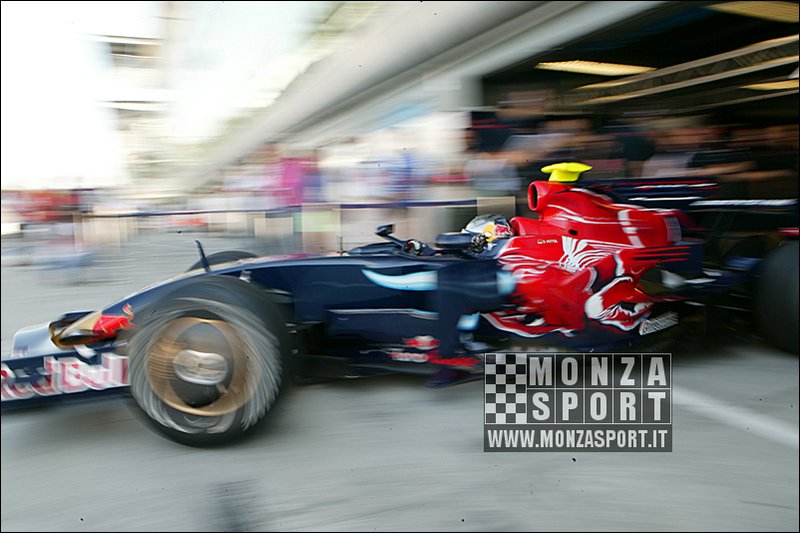 080827pb_monza_f1test_031.jpg