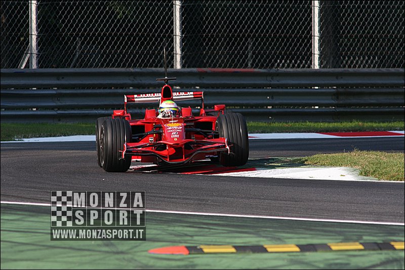 080827pb_monza_f1test_042.jpg