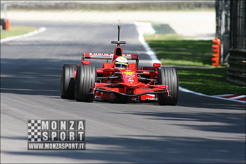 080827pb_monza_f1test_045.jpg