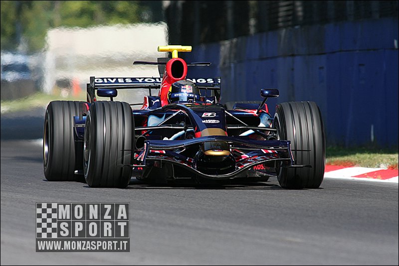 080827pb_monza_f1test_053.jpg