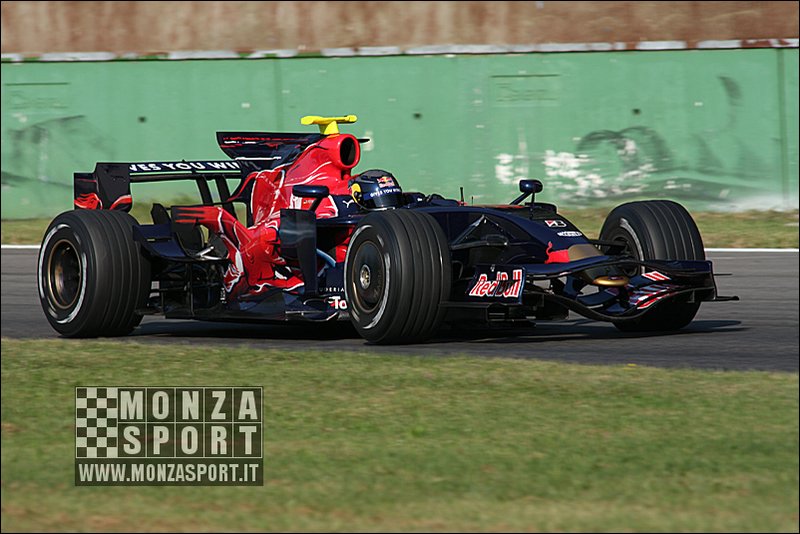 080827pb_monza_f1test_057.jpg