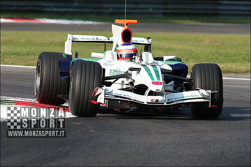 080827pb_monza_f1test_059.jpg
