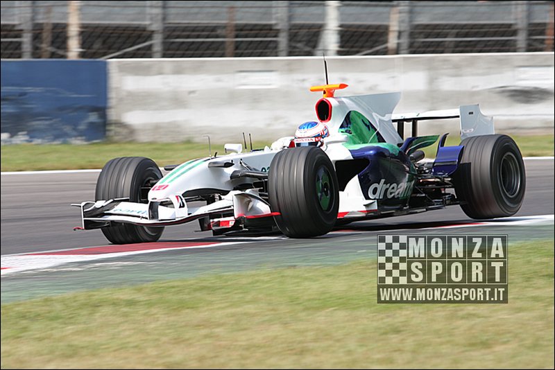 080827pb_monza_f1test_077.jpg