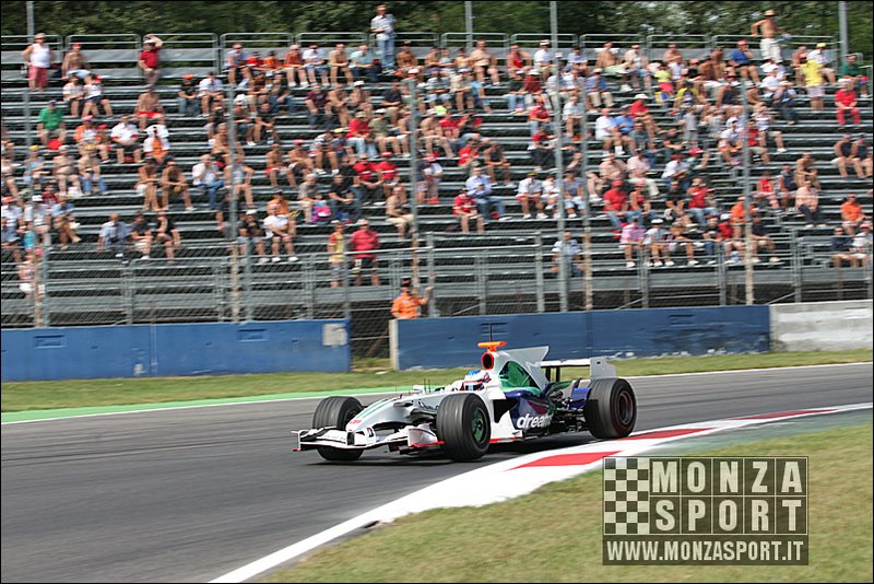 080827pb_monza_f1test_078.jpg