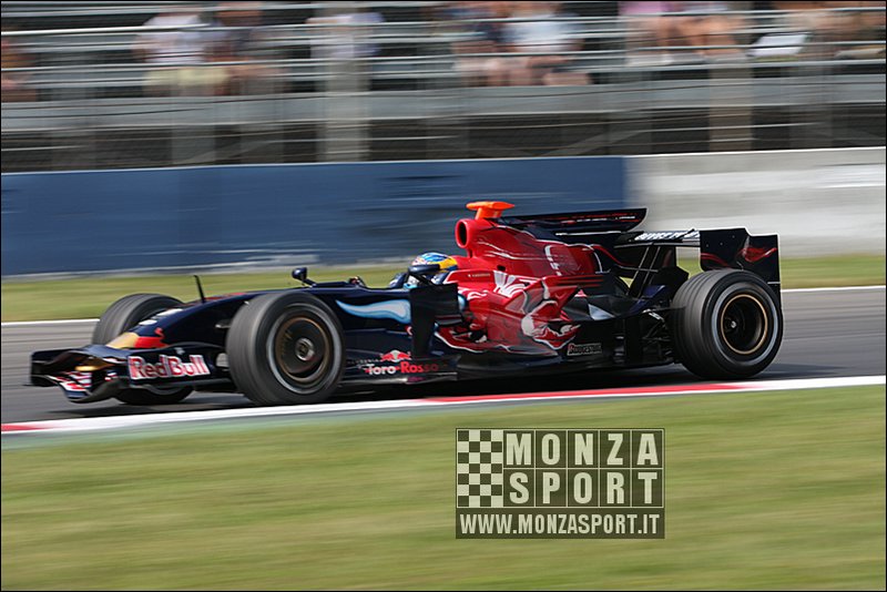 080827pb_monza_f1test_079.jpg