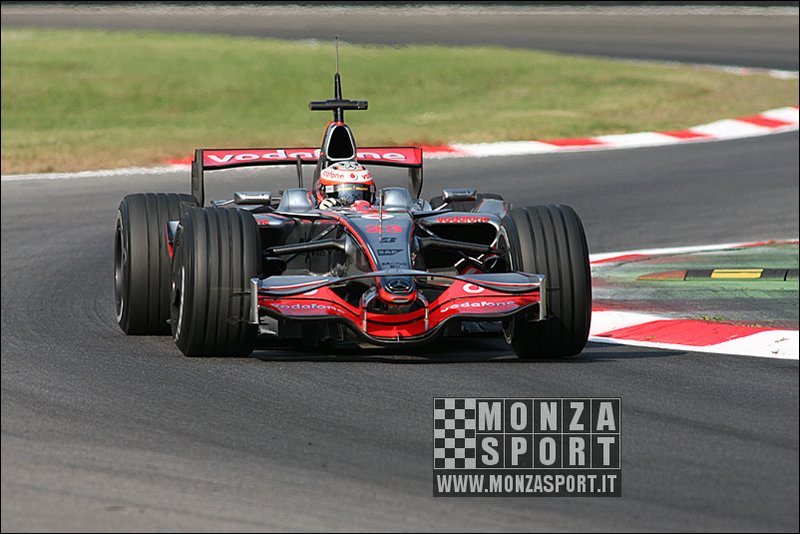 080827pb_monza_f1test_084.jpg