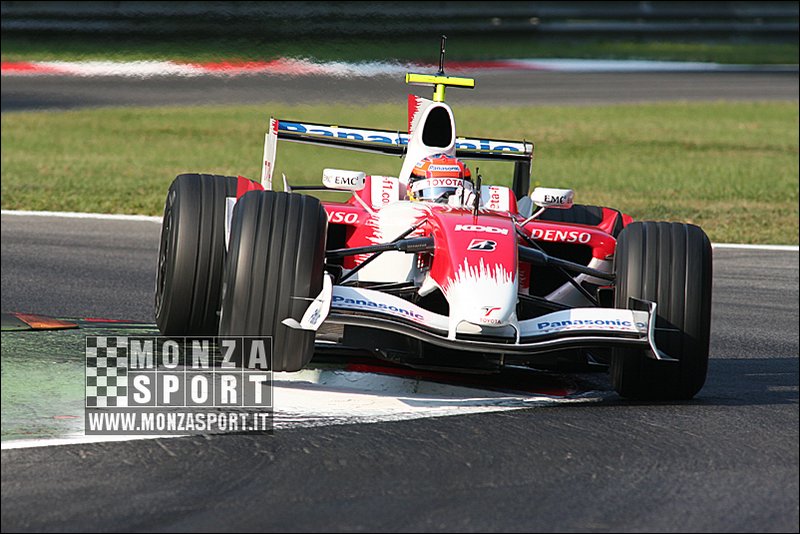 080827pb_monza_f1test_100.jpg
