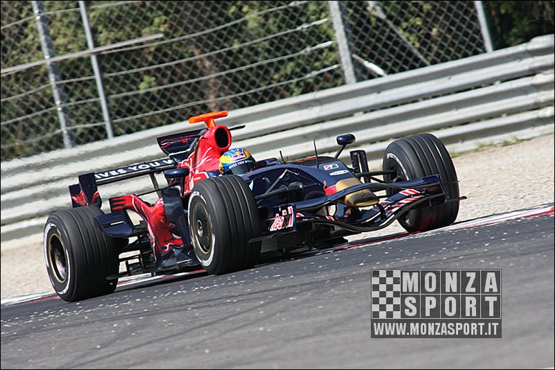 080827pb_monza_f1test_112.jpg