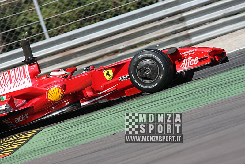 080827pb_monza_f1test_114.jpg