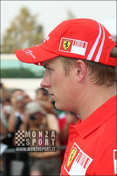 080827pb_monza_f1test_128.jpg