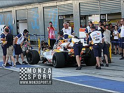 080827pb_monza_f1test_002.jpg
